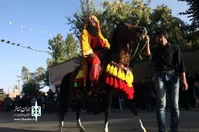 کاروان نمادین دشت کربلا در فرخشهر به راه افتاد