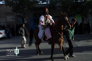 کاروان نمادین دشت کربلا در فرخشهر به راه افتاد
