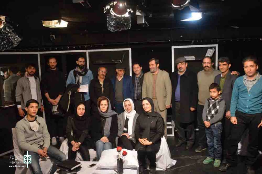 نمایش«فراموشی» میزبان چهره های سیاسی و هنری در جشنواره تئاتر فجر بود