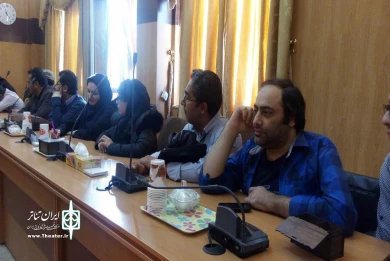 نشست سرپرستان گروه های نمایشی چهارمحال و بختیاری با انجمن نمایش استان