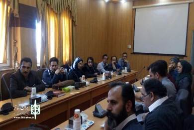 نشست سرپرستان گروه های نمایشی چهارمحال و بختیاری با انجمن نمایش استان