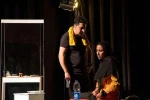 گزارش تصویری از نخستین روز بیست و نهمین جشنواره تئاتر چهارمحال و بختیاری نمایش «من آنجا نیستم»
عکس: آمنه طاهر زاده