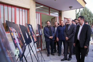 گزارش تصویری از نخستین روز بیست و نهمین جشنواره تئاتر چهارمحال و بختیاری نمایش «افتتاح  نمایشگاه عکس تئاتر»
عکس: آمنه طاهر زاده