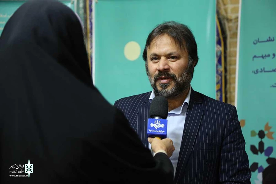 تقویت هویت ایرانی اسلامی با گسترش فعالیت های هنری در مساجد