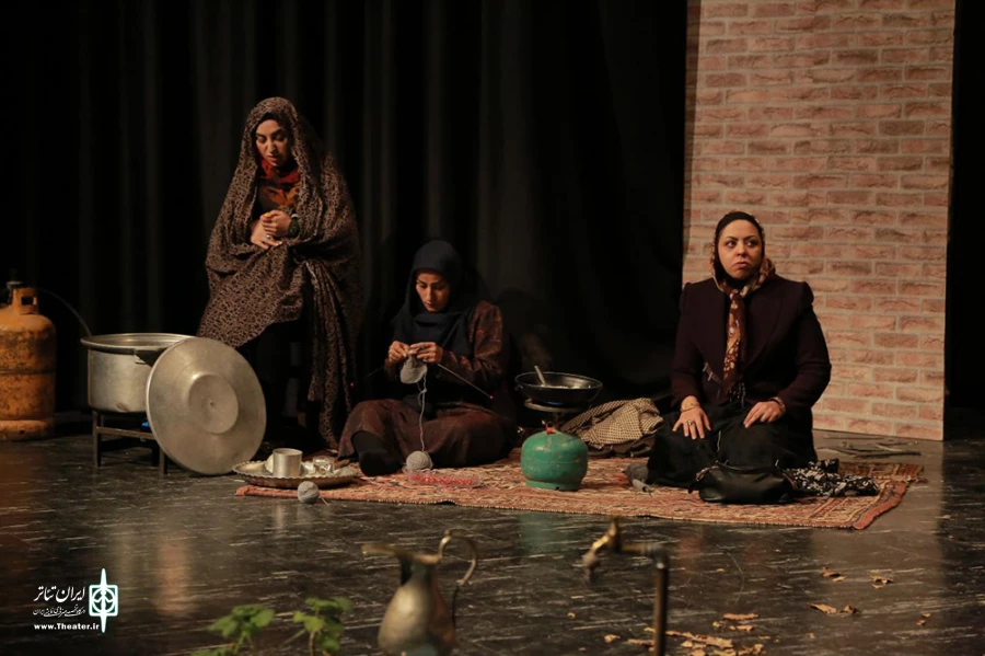اجرای نمایش«مونس» کارگردان: ملیحه سلیمانی
عکس: میلاد غلامی