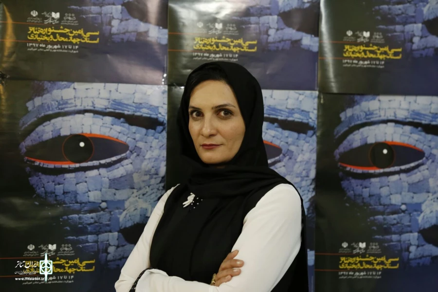 مونس روایت گر داستان چشم انتظاری بی پایان مادرانی است که چشم به راه بازگشت پسران مفقود شده در جنگ هستند 2