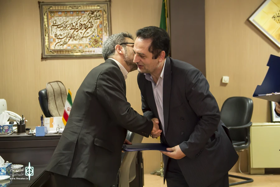 گزارش تصویری از اولین روز سی و یکمین جشنواره تئاتر چهارمحال و بختیاری
عکس: آمنه طاهر زاده