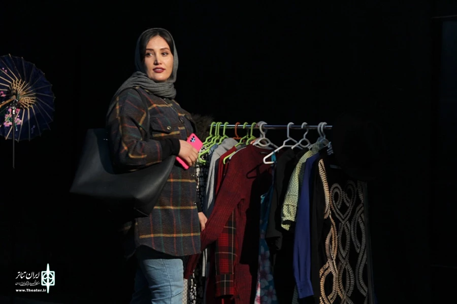 نمایش « فرمالیته» به کارگردان: سعید شیرزاد