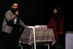 نمایش«زخم گشوده جهان» به کارگردان: اکبر دانیالی