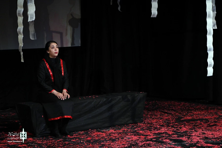 نمایش« سیاهی یک لشگر»
عکس: رضا جوانبخت قهفرخی