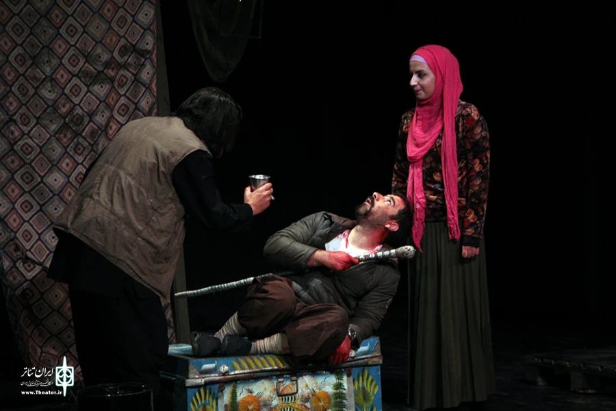 نمایش«زخم گشوده جهان» 
 عکس: رضا جوانبخت قهفرخی