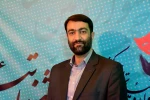 گروه های هنری باید مقداری عامه پسندتر و مخاطب پسندتر کار کنند. نگاه نخبگانی نمی تواند عامه مردم را همراه کند 2