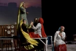 «مثل آب برای شکلات» در تماشاخانه مهر شهرکرد به روی صنه رفت 5
