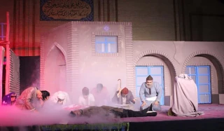 تئاتری فاخر، ثمره همت بلند یک گروه جهادی

«دل‌آرام» روایتی نو برای نسل نو