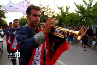 حرکت کاروان نمادین دشت کربلا در فرخ شهر
عکس: رضا جوانبخت