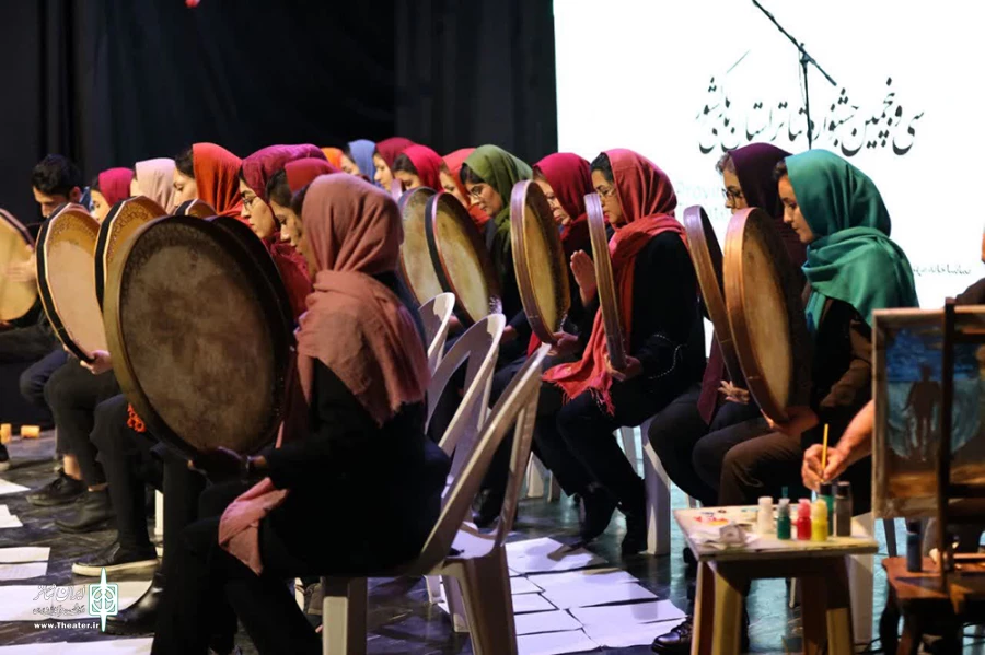 همبستگی و همدلی هنرمندان تئاتر در برگزاری جشنواره  6