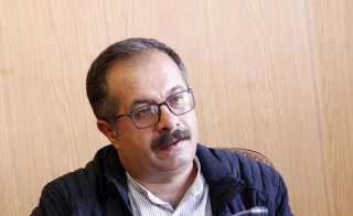 در گفت و گو با داور چهارمین همایش تئاتر تک

از کم بها دادن به هنر تا لزوم تشکیل اتاق فکر برای دور بعدی جشنواره