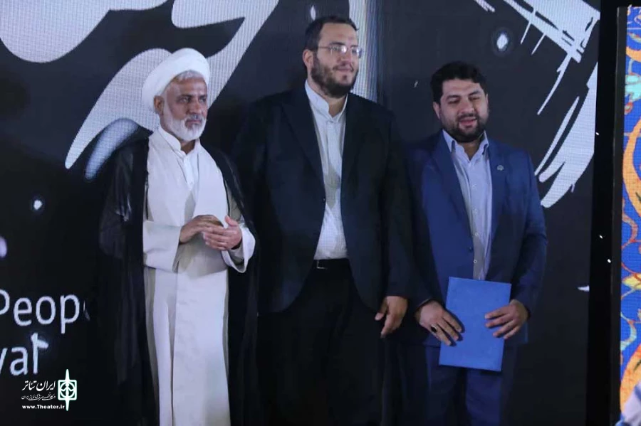 تقدیر از رییس حوزه هنری چهارمحال و بختیاری 2
