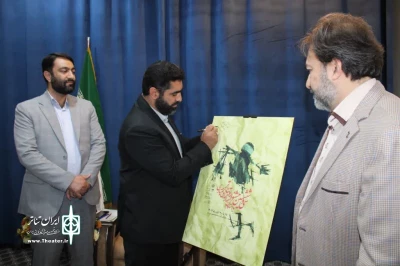 احمد راستینه نماینده مجلس شورای اسلامی:

هیچ هنری به اندازه تئاتر توانایی انتقال پیام به مخاطب را ندارد