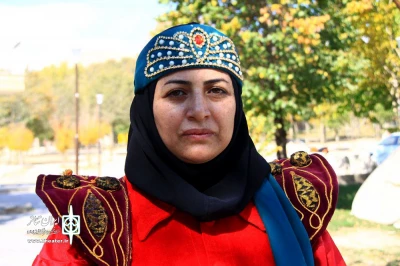 عاطفه زمانی بازیگر نقش گردآفرید در نمایش خیابانی «گمگشته»

به باور من، بسیاری از جوانان امروز، همچون گردآفرید، در جستجوی هویت خود سرگردان هستند