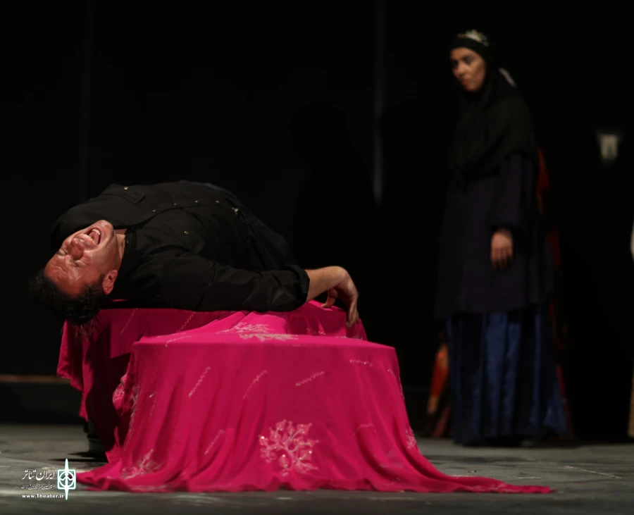 «پلٌ و پلنگ»؛ روایتی حماسی از دل کوهستان‌های بختیاری بر صحنه تماشاخانه مهر شهرکرد 4