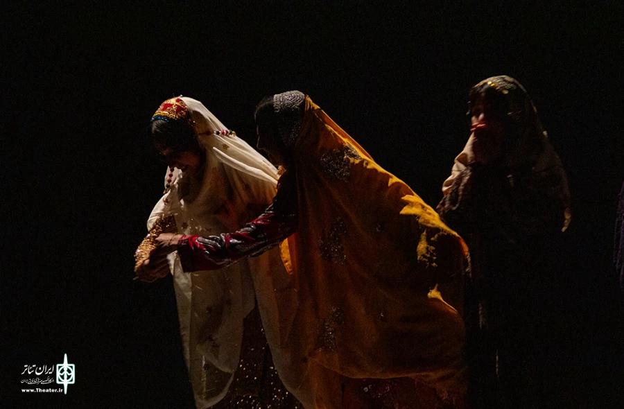 نمایش "پلٌ و پلنگ" 
عکس: آمنه طاهرزاده