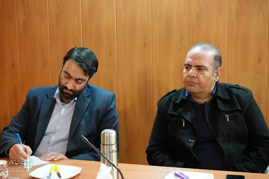 حوزه هنری و فرهنگ و ارشاد اسلامی برای برگزاری تئاتر تک دست به دست هم می‌دهند 4