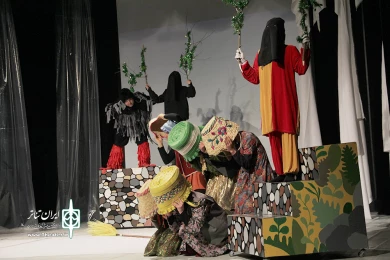 نمایش«جادوگر کوچولو» 
عکس: آمنه طاهرزاده