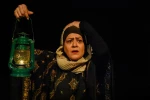 فاطمه جعفری بروجنی، کارگردان نمایش «درباره‌ی ماندن…»، بر لزوم توجه به شهرستان‌ها در برنامه‌ریزی جشنواره تأکید کرد. 5